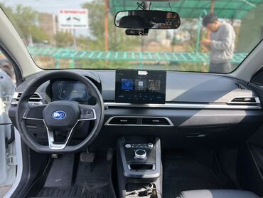 BYD: BYD : 2020 г., Робот, Электромобиль, Хэтчбэк at lalafo.kg — 10 BYD: BYD : 2020 г., Робот, Электромобиль, Хэтчбэк — 10