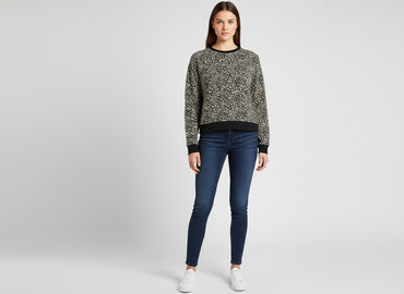 czerwona koszulka jordan: C&A, Bluza damska
, rozmiar L