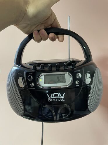 Zvučnici i stereo sistemi: Radio radi antena ne moze skroz da se izvuce ali odlicno radi radio — 6