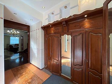Долгосрочная аренда домов: 303 м², 5 комнат, Бронированные двери — 15