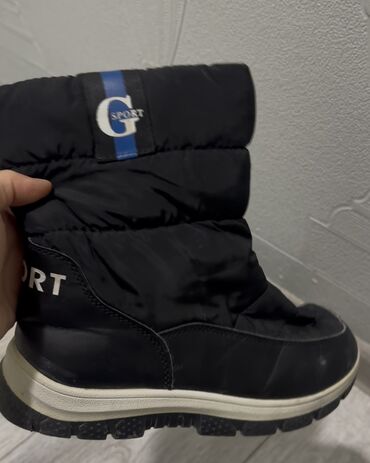 kişi bot: Qış ayaqqabısı – “G Sport” brendi - Rəng: qara - Üst hissə: qalın