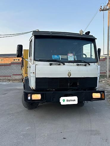авто б: Грузовик, Mercedes-Benz, Стандарт, Б/у — 1