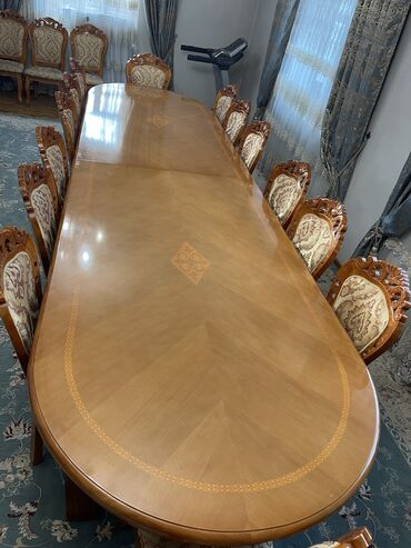 ���� ���������������� ������������ в Кыргызстан | КОМПЛЕКТЫ СТОЛОВ И СТУЛЬЕВ: Продаётся стол со стульями. Размер стола 5 м + 18 стульев. Состояние