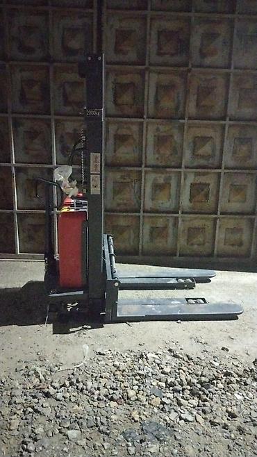 Digər biznes avadanlığı: Transpalet 2500 Azn. 3metr yuxari qaldirir. 2ton cheki qaldirir. 5500 — 3