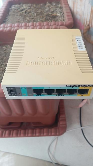 wifi anten: MikroTik RouterBOARD 951Ui-2HnD router Xüsusiyyətlər - Model — 1