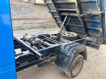 балон сешка: Грузовой самосвал на базе Mercedes-Benz Sprinter 412D (двухрядная — 4