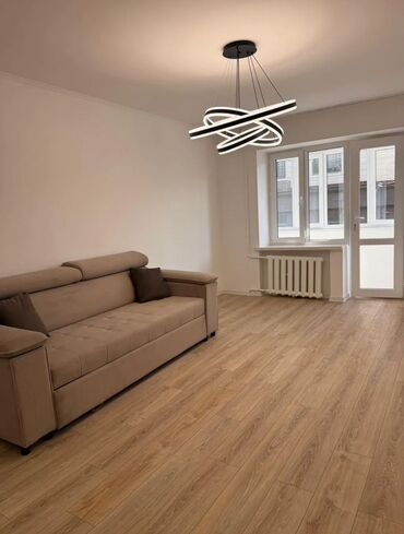 купля продажа квартиры: 2 комнаты, 43 м², Индивидуалка, 3 этаж, Евроремонт