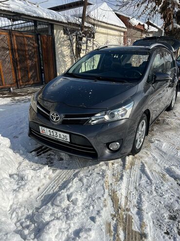 Toyota: Toyota Verso: 2013 г., 1.8 л, Автомат, Бензин, Универсал