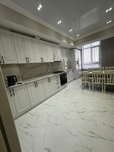 Долгосрочная аренда квартир: 3 комнаты, Агентство недвижимости, С мебелью полностью — 4