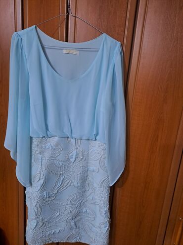 elegantna haljinica iznakolena polyester: Haljina NOVA iz Italije elegantna i svecana br. M/L. Gornji deo
