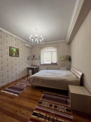 Продажа домов: Дом, 300 м², 6 комнат, Агентство недвижимости, Евроремонт at lalafo.kg — 10 Продажа домов: Дом, 300 м², 6 комнат, Агентство недвижимости, Евроремонт — 10