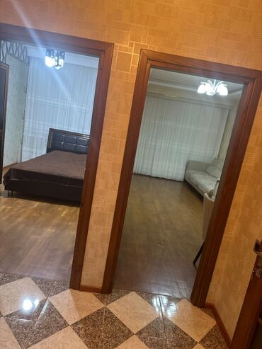 Uzunmüddətli kirayə mənzillər: 4mərtəbəli binanın 4cü mərtəbəsində 2 otaqlı, əşyalı,hər bir şəraiti — 11