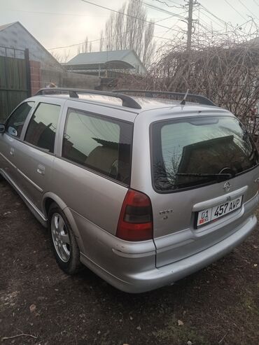 Opel: Opel Vectra: 2001 г., 1.8 л, Механика, Бензин, Универсал — 1