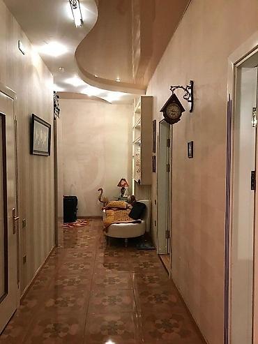novxani ev satisi: 2 otaqlı, Yeni tikili, m. 8 Noyabr, 98 kv. m — 10