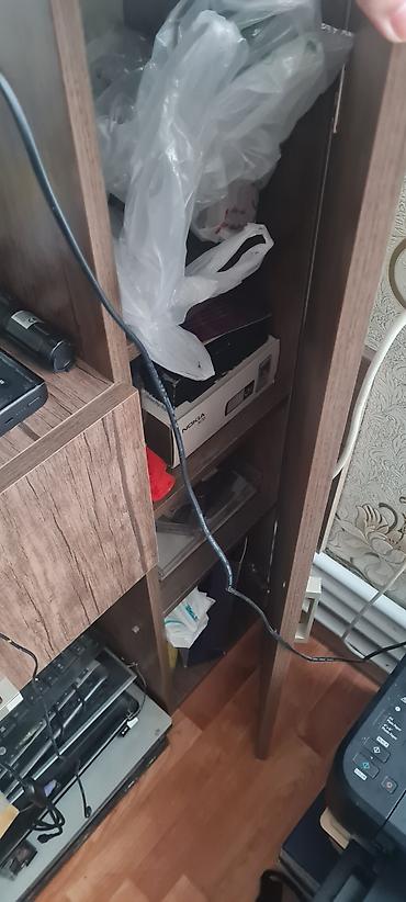 kitab dolabı: Kitab şkafı,ünvan 8km bazarın arxası! — 3