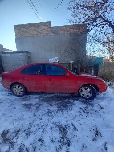 автомобиль ford mondeo: Ford Mondeo: 2001 г., 2 л, Механика, Бензин, Хэтчбэк