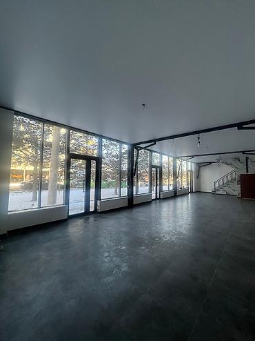 Аренда магазинов: Магазин, Отдельностоящий магазин, 210 м² Не действующий, Без оборудования, С ремонтом, Электричество, Отопление, Вода, 1 линия — 10