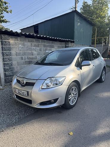 Toyota Auris: 2007 г., 1.6 л, Робот, Бензин, Хэтчбэк