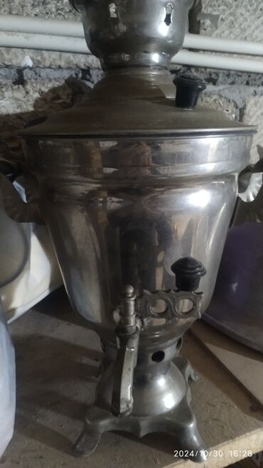 Samovarlar: İşlənmiş Od Samovar, 3 l, Ünvandan götürmə