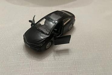 Jeep: Qara rəngdə Jeep markalı mini model maşın - Realistik detal at lalafo.az — 10 Jeep: Qara rəngdə Jeep markalı mini model maşın - Realistik detal — 10