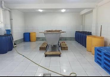 Аренда цехов, заводов и фабрик: Сдается в аренду производственная площадь 🏗️ Внутри большого завода с — 8