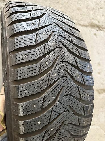 зимние: Шины 285 / 60 / R 18, Зимняя шипованная, Б/у, Комплект, Внедорожные (АТ/МТ), Корея, Kumho — 9