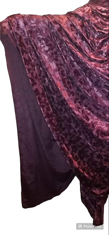 Аксессуары для шитья: Корейская и китайская ткань рулонами продаются в ярдах. Кадре в паре — 37