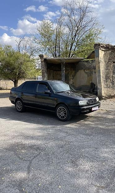 голф венто: Volkswagen Vento: 1994 г., 1.8 л, Механика, Седан — 3