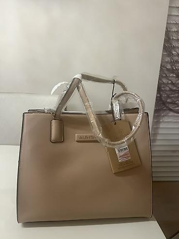 red valentino: Valentino qadın çantası - Rəng: bej/nude - Material: hamar teksturalı — 1