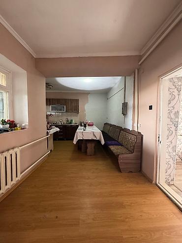 Продажа коттеджей и домов: 📍В Сокулуке (верхняя зона) от трассы 300м. продается дом на участке 5 — 6