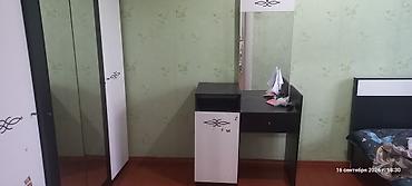 1 otaqli kohne binada ev: Kirayə verilir: işıqlı, hündür tavanlı 2 otaqlı mənzil - Geniş zal — 8