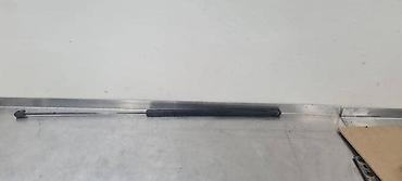 odstojnike: AMORTIZER HAUBE ZA VOLKSWAGEN GOLF 7 - 5GS | Amortizer haube Golf 7 — 1