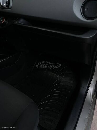 Toyota: Toyota Yaris: 1.4 l. | 2016 έ. Χάτσμπακ — 11