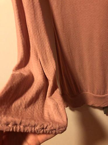 tamno braon: Etam bluza, puder roze boje, bozansvenog materijala, divan izrez i — 7