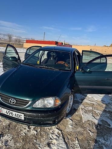 Toyota: Toyota Avensis: 2002 г., 1.8 л, Механика, Бензин, Седан — 6