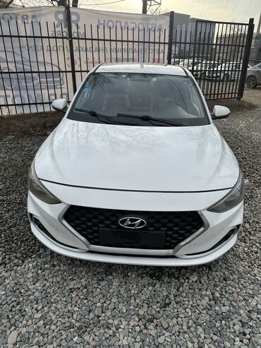 Hyundai: Hyundai : 2019 г., 1.6 л, Автомат, Бензин, Седан — 3
