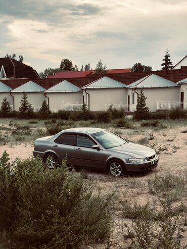 полики в машину: Honda Accord: 1.8 л | 2002 г. | Седан