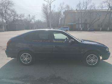 Toyota: Toyota Corolla: 2001 г., 1.4 л, Механика, Бензин, Хэтчбэк — 6