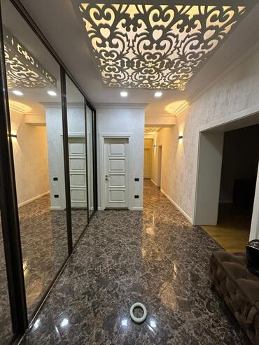 gencede kirayə: 1 500 AZN/ay 3 otaqlı 150 m² 5 / 20 3 otaqlı yeni tikili 150 m², Şah
