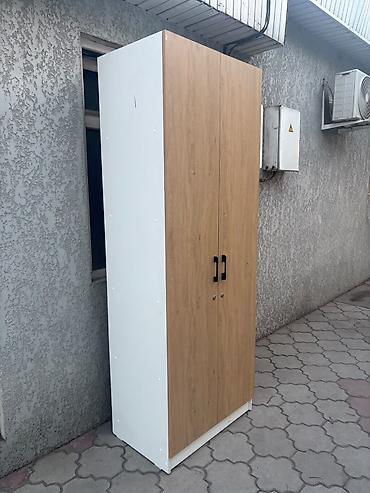 Продаю шкаф размеры высота, 220см, ширина 80см, глубина 52см. Есть