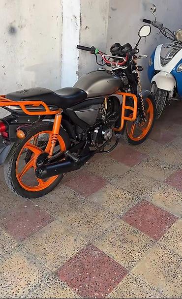 dort teker motosiklet: Moped/Motorsiklet – şəhər içi və yüngül yük daşıma üçün modifikasiya — 1