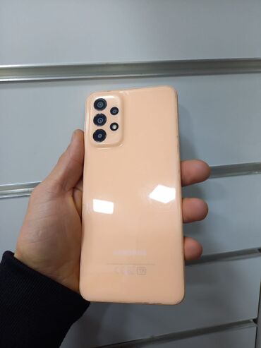 Digər mobil telefonlar: Satılır: 3 ədəd smartfon (şəkillərdə) 1) Apple iPhone (qara rəng) - — 12