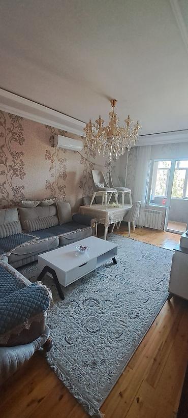 ev satlir: Bakı, Qaraçuxur qəs., 3 otaqlı, Köhnə tikili, m. Neftçilər, 78 kv. m — 3