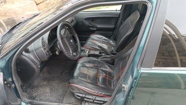 BMW: BMW 3 series: 1.8 l | 1996 il Sedan — 5