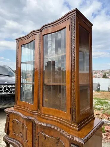 Stilske vitrine: Stilska Chippendale vitrina - MOGUĆ PREVOZ Ukrašena duborezom, lavlje — 10