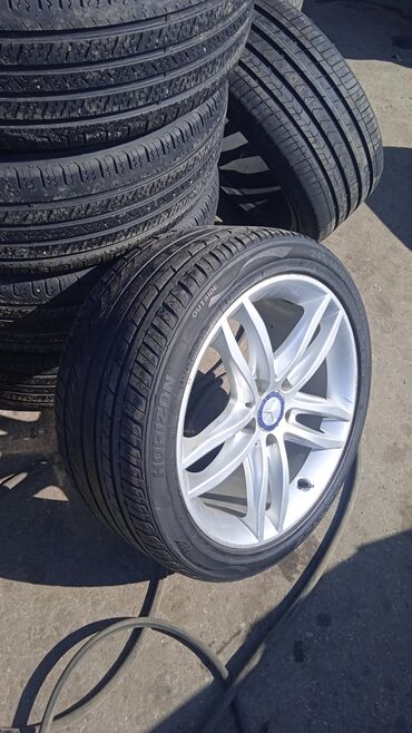 diskler r14: Disk təkər Mercedes-Benz 245 / 40 / R 17