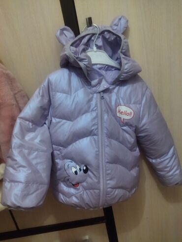 детская фирменная куртка: Детская куртка на 2-3 годик б/у
качество шикарное 
цена договорная