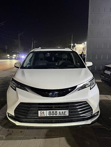 Toyota: Toyota Sienna: 2021 г., 2.5 л, Автомат, Гибрид, Минивэн — 1