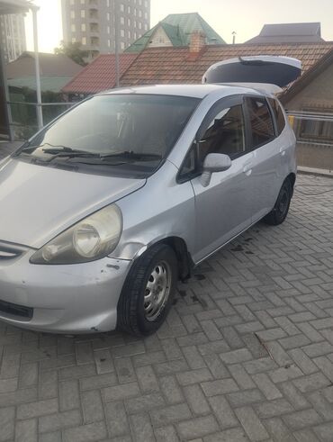 рога на фит: Honda Fit: 2006 г., 1.3 л, Вариатор, Бензин