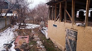 Продажа коттеджей и домов: Продаётся дом с большим закрытым двором. - высокий забор по at lalafo.kg — 7 Продажа коттеджей и домов: Продаётся дом с большим закрытым двором. - высокий забор по — 7